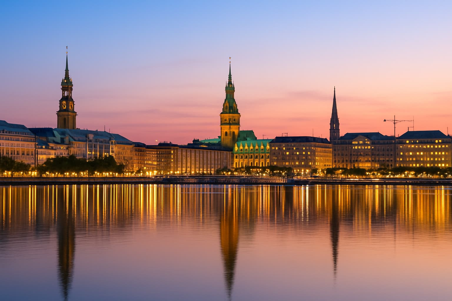 Hero Bild der Hamburger Skyline